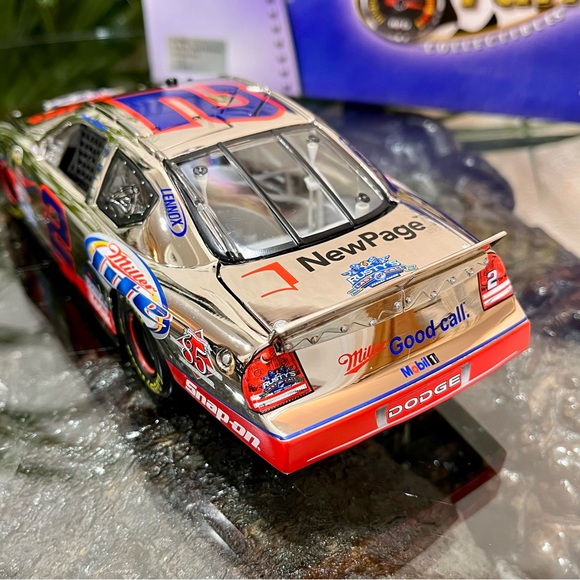 NASCAR Rusty Wallace #2 Snap-On 85th Anniv. 2005 Dodge Charger Color Chrome Ed. - Picture 8 of 13